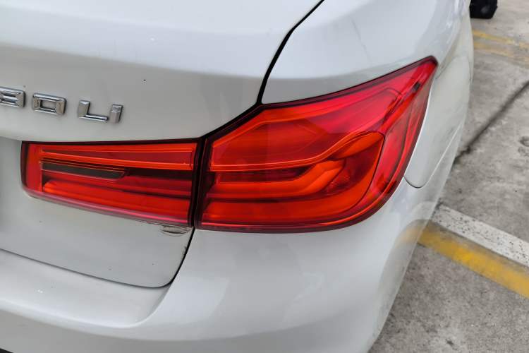 Used BMW 5 Series 2018 530Li Luxury Edition M Sport Package