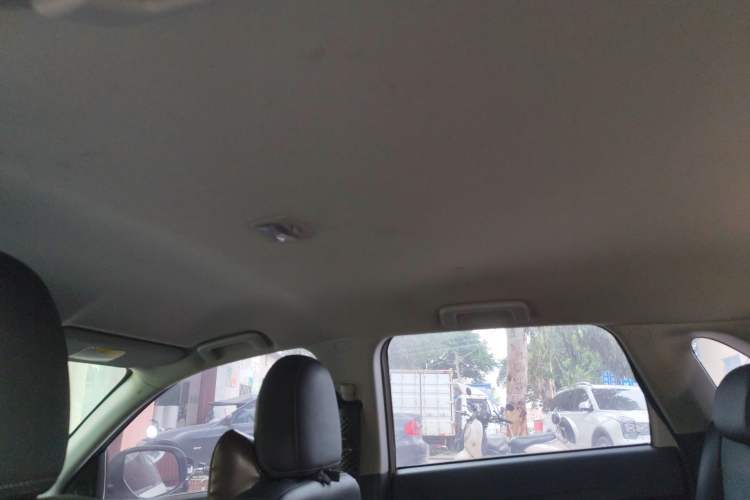 Used Mitsubishi ASX 2013 2.0L CVT Two-Wheel Drive Tech Edition Headliner