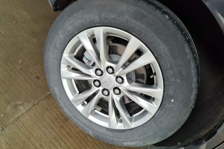 Used Cadillac XT5 2021 2.0T Two-Wheel Drive Luxury Version