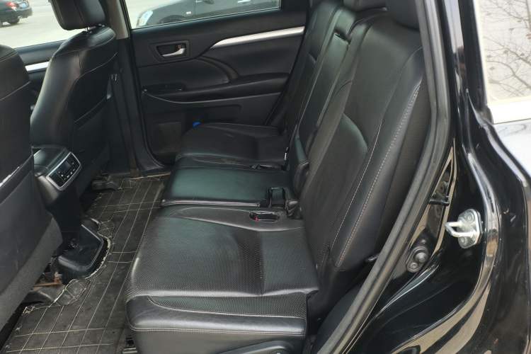 Used Toyota Highlander 2015 2.0T Four-Wheel Drive Luxury Edition 7-Seater
