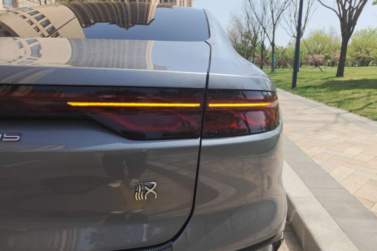 Used BYD Han 2023 EV Champion Edition 605KM Front-Drive Premium Model Right Rear Taillight