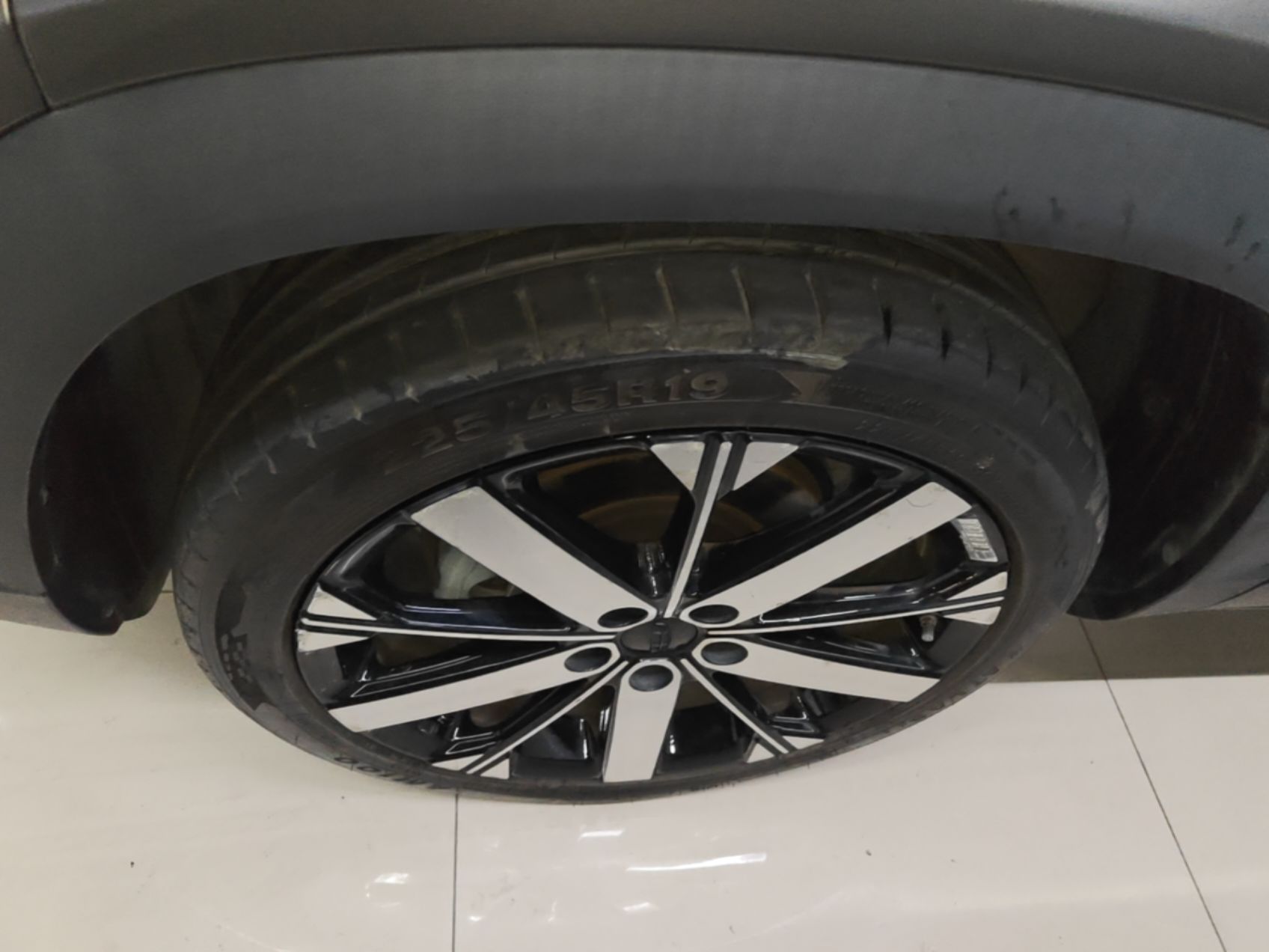 Geely Auto icon 2025 Linglong 1.5TD Jinxi Edition — снимка 10