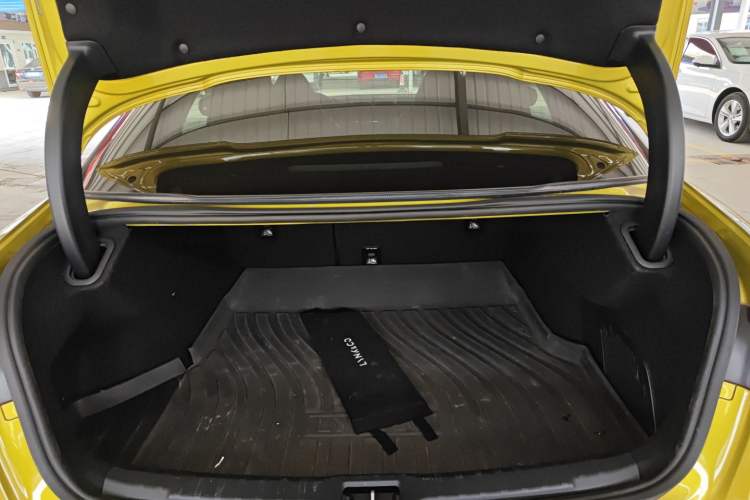 Used Lynk & Co 03 2020 03+ 2.0TD Automatic Wind-Chasing Edition
