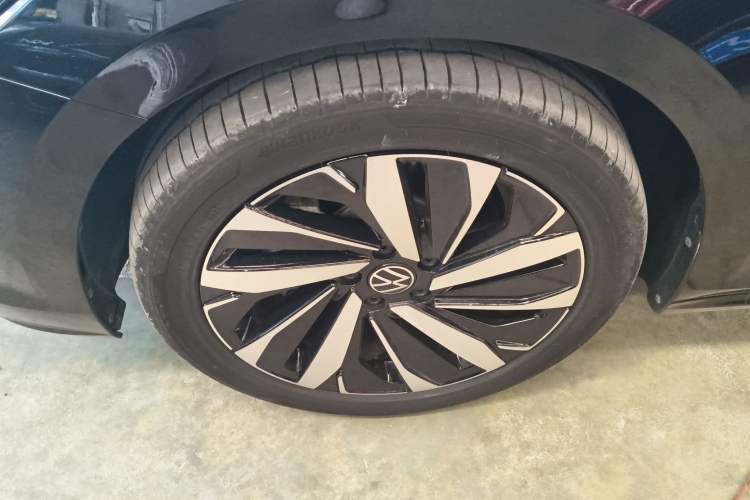 Used Volkswagen Passat 2025 Premium Version 380TSI Dragon Edition Exterior 4