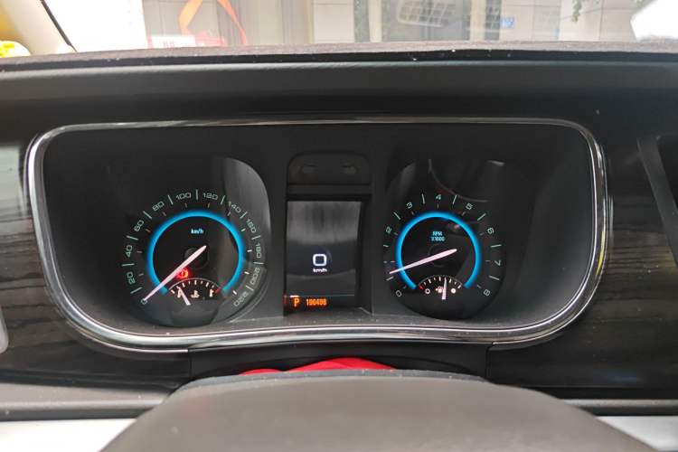 Used Buick GL8 2011 3.0L GT Luxury Business Haoya Edition
