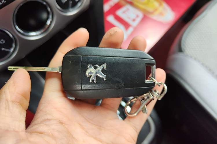 Used Peugeot 301 2014 1.6L Automatic Luxury Edition