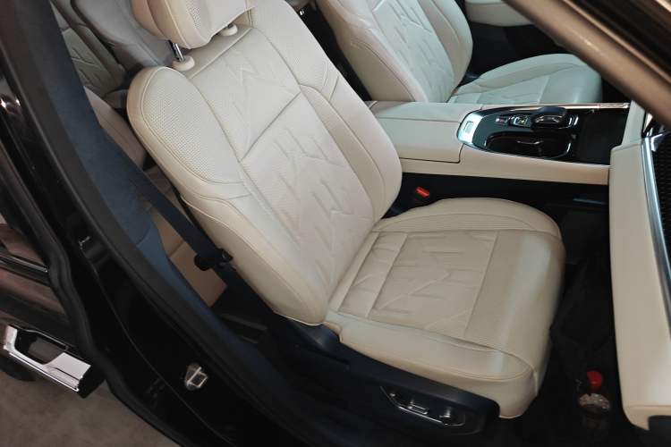 Used Zeekr 009 2024 Six-Seat Executive Version 4WD 108 kWh