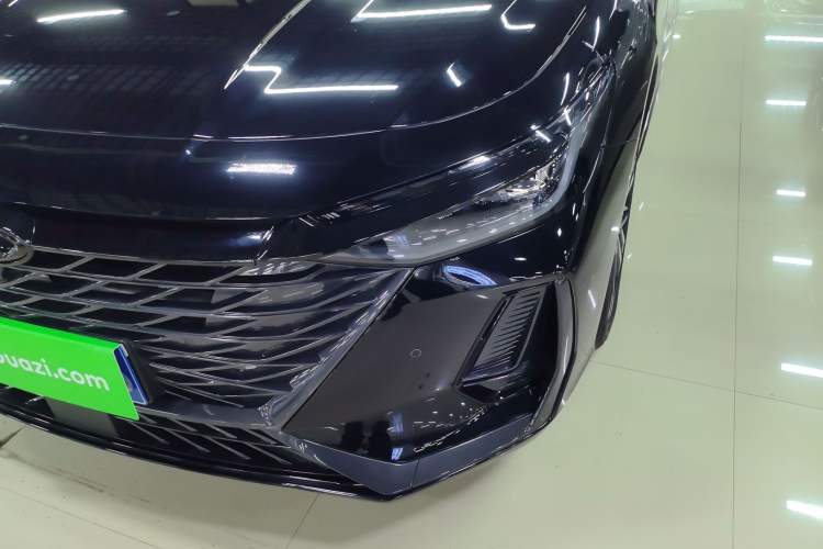 Used Chery Arrizo 8 2023 High-Performance Edition 2.0T DCT Powerfully Equipped
