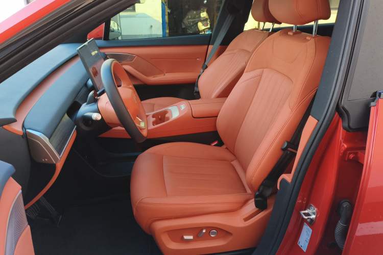 Used ONVO L60 2024 60 kWh Rear-Drive Version
