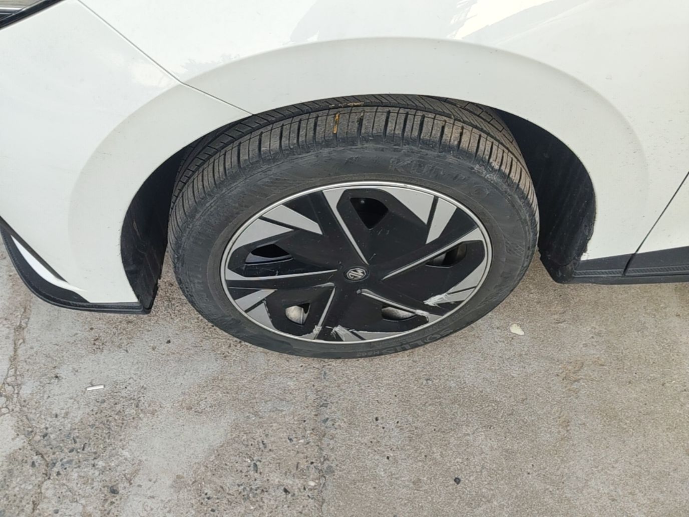 MG 4 EV 2023 415 km Range Sea-Faring Champion Edition — снимка 10
