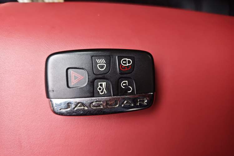 Used Jaguar F-TYPE 2016 3.0 SC Hardtop Version
