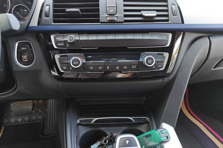 Used BMW 3 Series 2019 320i M Sport Package
