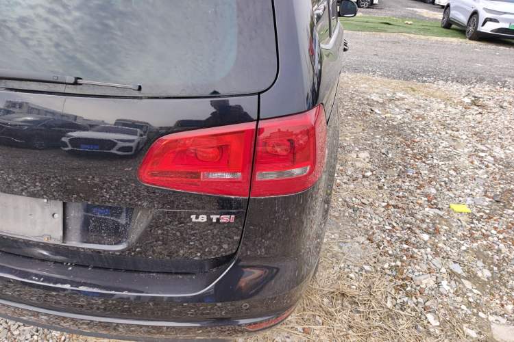 Used Volkswagen Sharan 2013 1.8TSI Standard Model