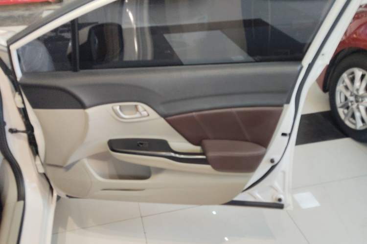 Used Honda Civic 2014 1.8L Automatic Classic Edition
