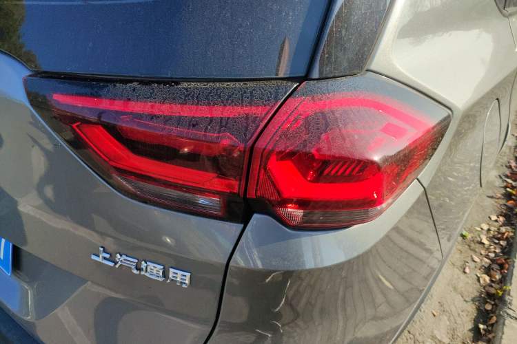 Used Chevrolet Orlando 2019 530T Automatic Luxury Edition (5-seat model) China VI Right Rear Taillight