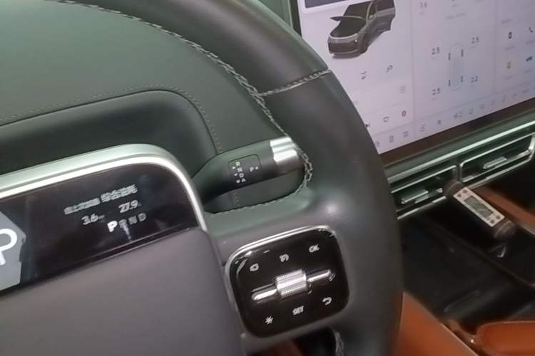 Used Li Auto L8 2023 Pro Model
