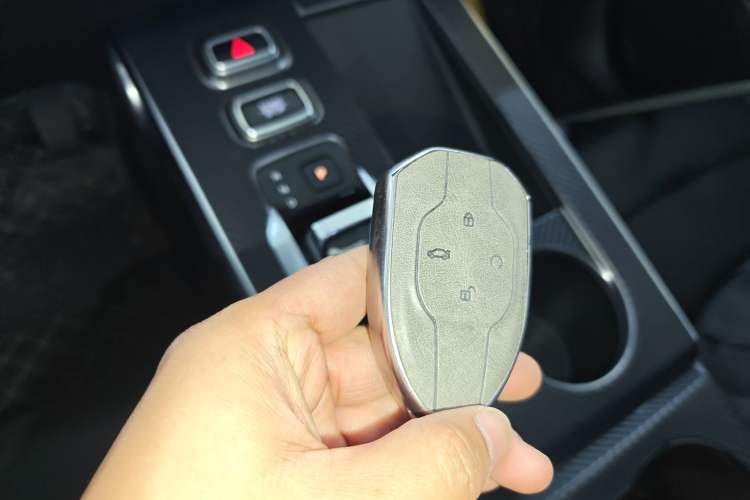 Used GAC Trumpchi EMKOO 2022 2.0 ATK TwinStar Pro Edition Interior 1