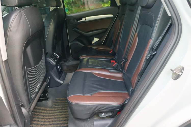 Used Audi Q5 2017 40 TFSI Technology Edition Left Rear Seat