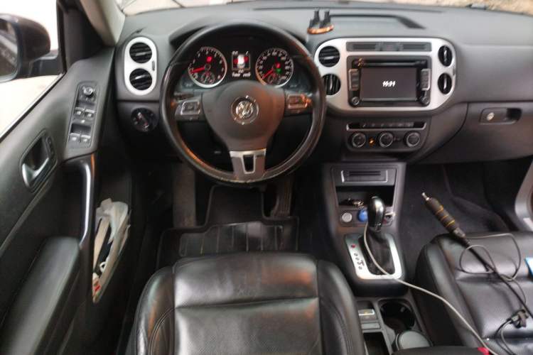 Used Volkswagen Tiguan L 2015 1.8TSI Automatic Two-Wheel Drive Luxury Model
