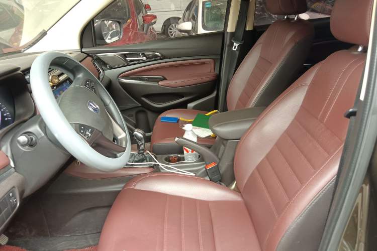 Used CHANGAN Lingxuan 2017 1.6L Manual Happiness Edition
