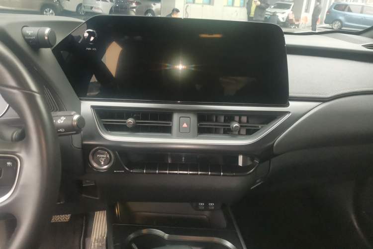 Used Lexus UX 2022 260h Explore-Edition