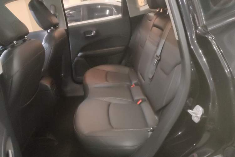 Used Jeep Compass 2017 200T Automatic Family Edition