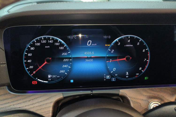 Used Mercedes-Benz E-Class 2023 Updated E 300 L Fashion Edition Instrument Cluster
