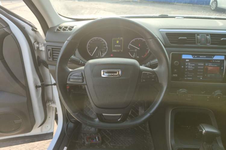 Used Qoros 5 2017 1.6T Automatic Leading Model