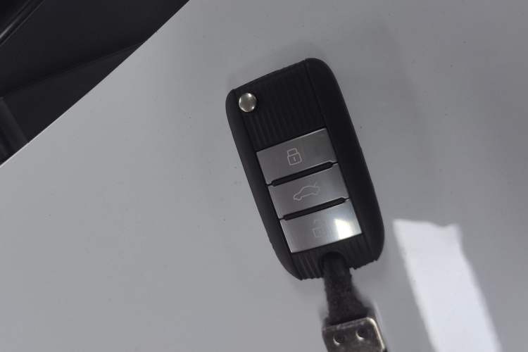 Used Roewe i6 2020 PLUS 1.6L CVT 4G Connected Glory Luxury Edition