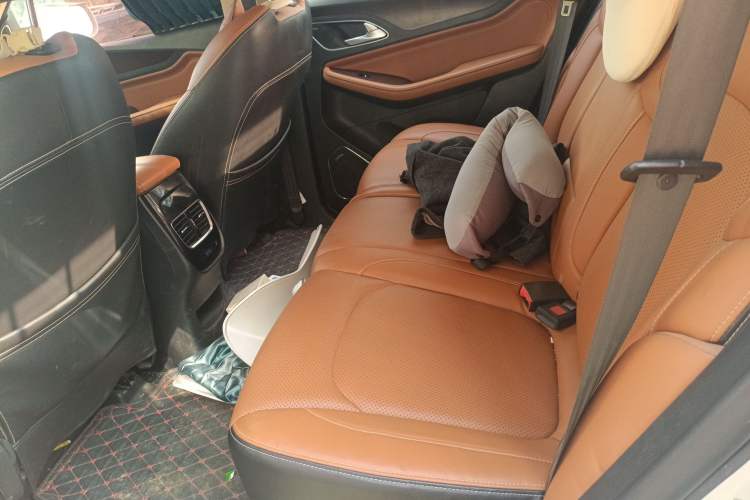 Used Baojun 560 2017 Rhythmic Edition 1.8L iAMT Prestige Model