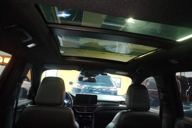 Used Ford Escape 2020 EcoBoost 245 Four-Wheel Drive ST-LINE Deluxe Edition