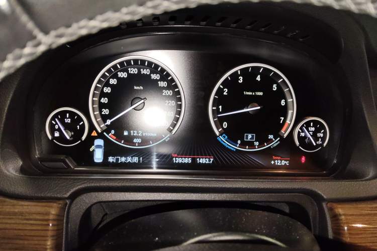 Used BMW 5 Series GT 2014 535i Luxury Edition
