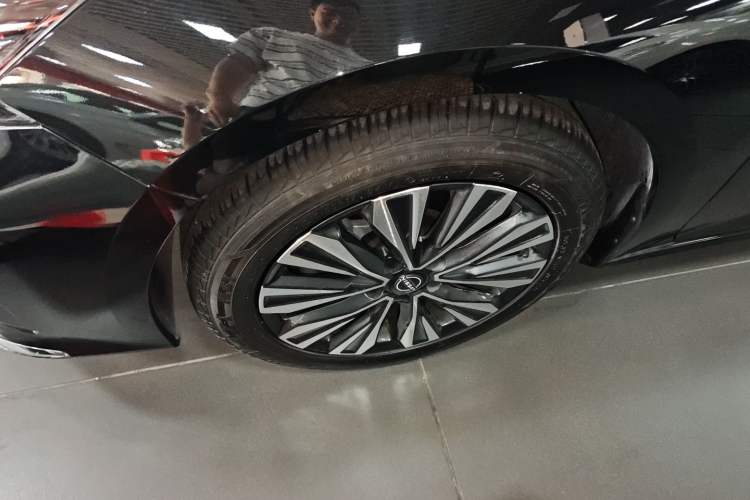 Used Nissan Teana 2024 2.0L XE Genuine Edition Left Front Wheel Hub