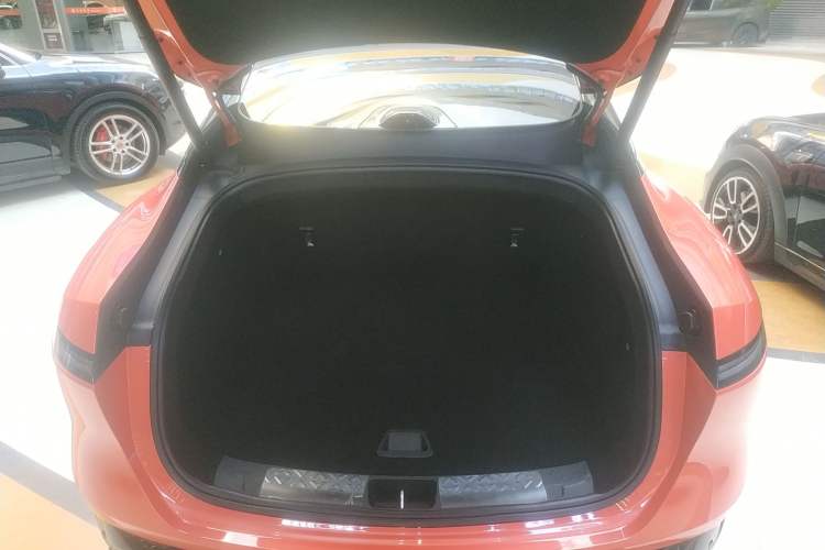 Used Avatr 06 2025 Pro Range-Extended Edition