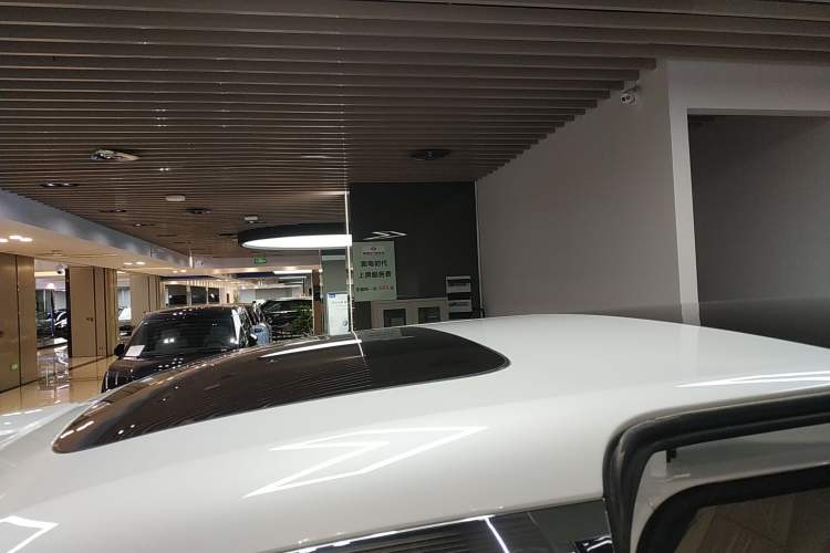 Used Zeekr 009 2024 Six-Seat Executive Version 4WD 108 kWh