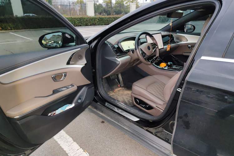 Used BYD Han 2025 DM-i 125KM Prestige Model
