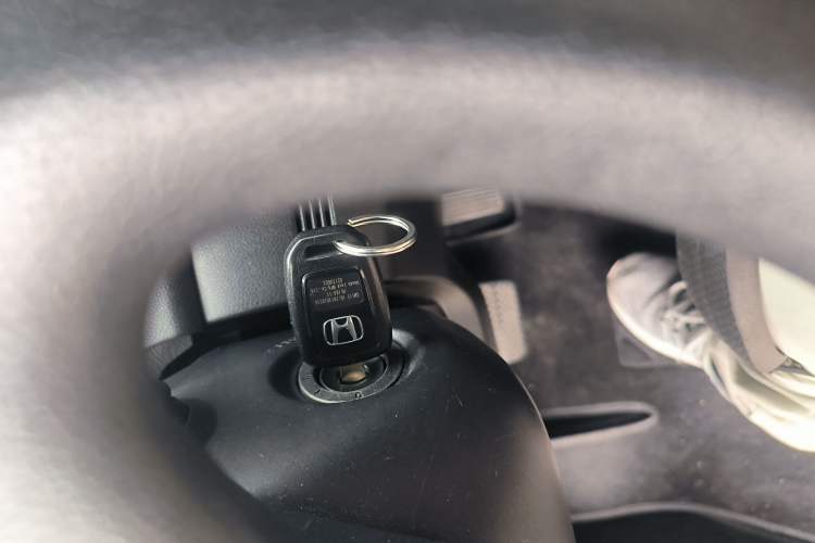 Used Honda Fit 2016 1.5L LXS CVT Comfort Sunroof Version Vehicle Key