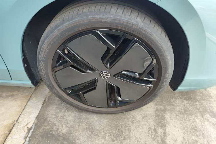 Used Volkswagen Passat 2025 Pro 380TSI Starry Dragon Luxury Edition Right Front Wheel Hub