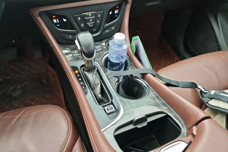 Used Buick Envision 2016 20T Two-Wheel-Drive Elite Model Gear Lever