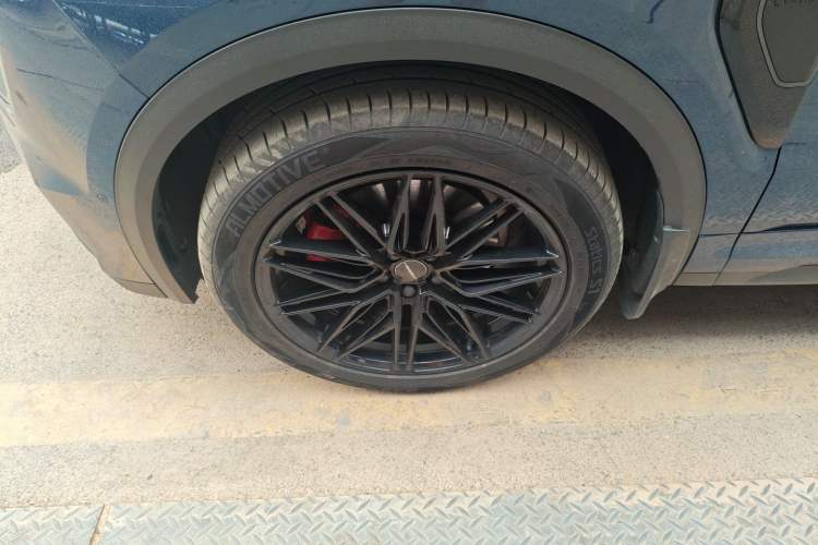 Used Lynk & Co 05 2020 2.0TD Two-Wheel Drive Shine Halo