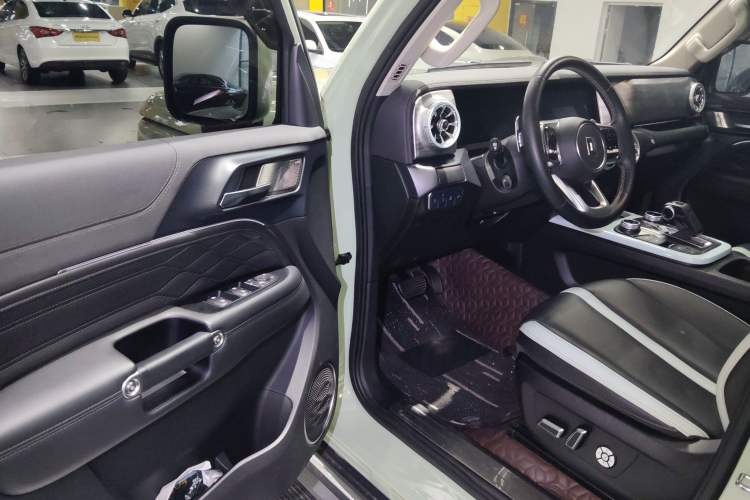 Used Tank 300 2021 City Edition 2.0T—Truly Stylish
