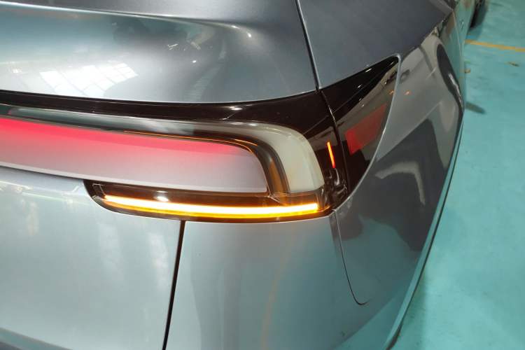 Used Tesla Model Y 2025 Rear-Wheel Drive First Edition