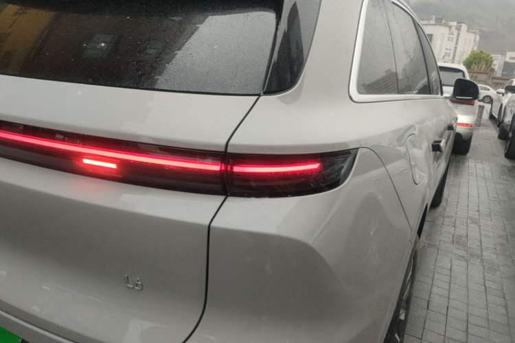 Used Li Auto L6 2025 Pro Smart Refresh Edition
