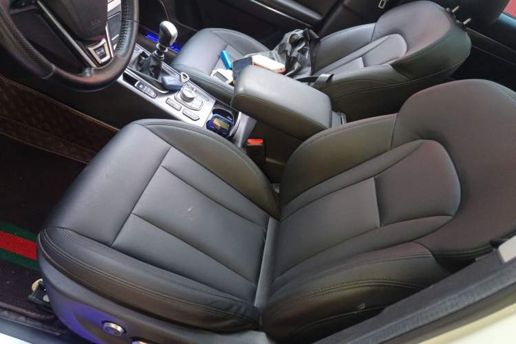 Used Haval H6 Coupe 2015 Blue Label 2.0T Manual Two-Wheel-Drive Elite Model Left Front Seat