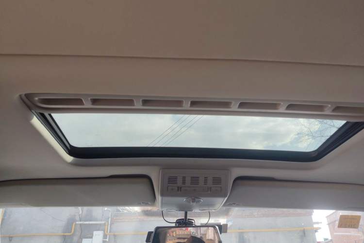 Used Volkswagen Multivan 2012 2.0 TSI Two-Wheel Drive Business Edition Headliner