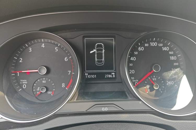 Used Volkswagen Magotan 2017 330TSI DSG Luxury Model Instrument Cluster