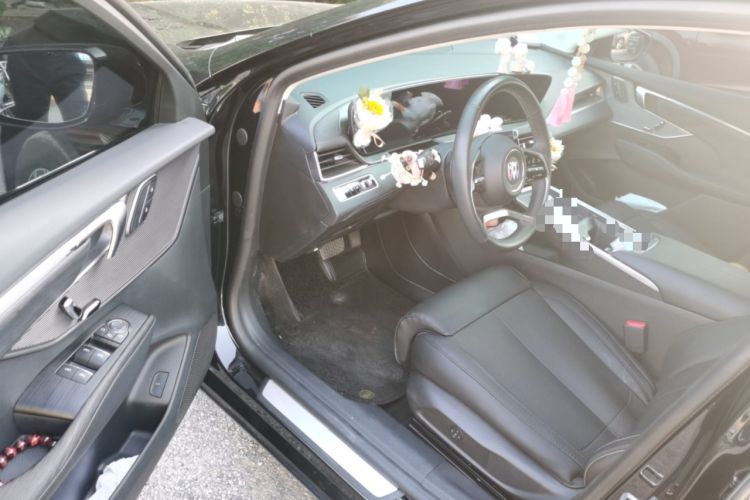 Used Buick LaCrosse 2023 28T Prestige Edition Driver Seat