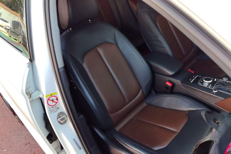 Used Audi A3 2020 Limousine 35 TFSI Style Edition China VI Emission Standard Right Front Seat