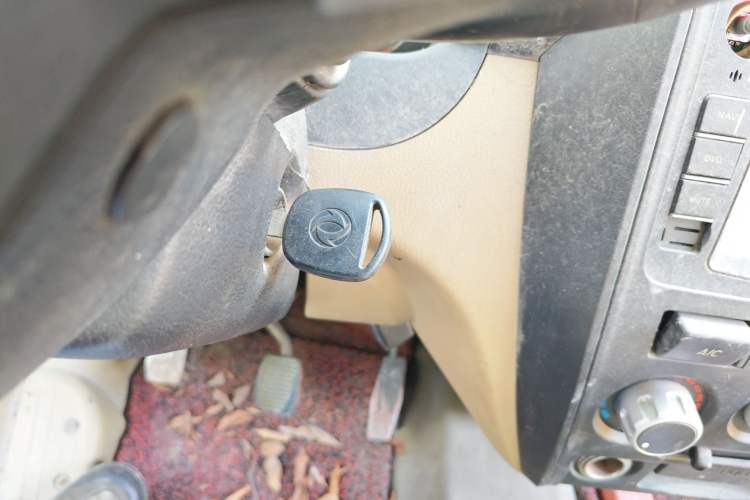 Used Dongfeng Xiaokang C35 2013 1.4L Base Van DK13-06
