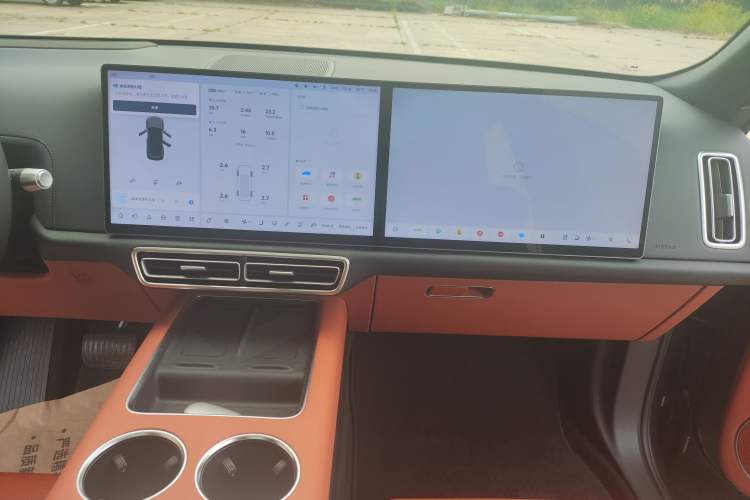 Used Li Auto L8 2025 Max Smart Refresh Edition Audio And AC Panel